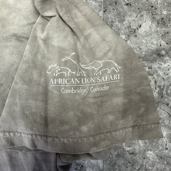 The Mountain Mens XL T Shirt Elephant Tie Dye African Lion Safari Grey - Picture 6 of 8